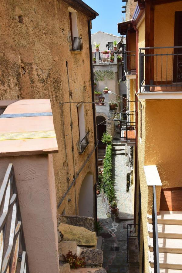 Palazzo Del Diplomatico Villa Belmonte Calabro Exterior foto