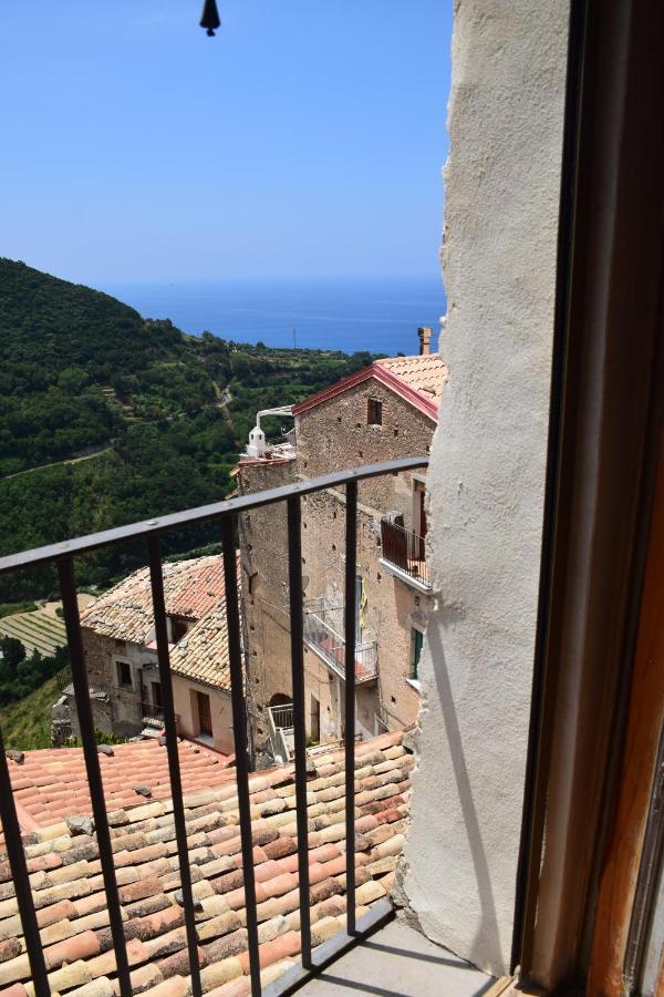 Palazzo Del Diplomatico Villa Belmonte Calabro Exterior foto